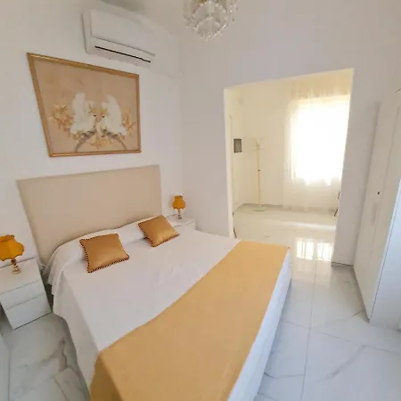 Aglaia فندق مبيت وإفطار غالّيبولي